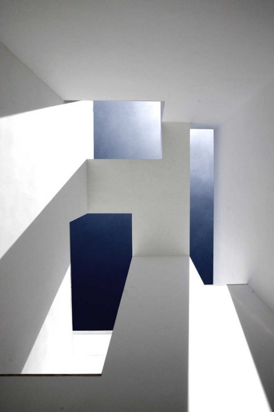 光を効果的に使った美しい建築物を集めてみました。