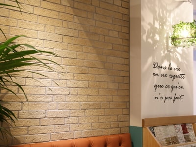 優しい印象のタイルでリラックス出来るオフィス