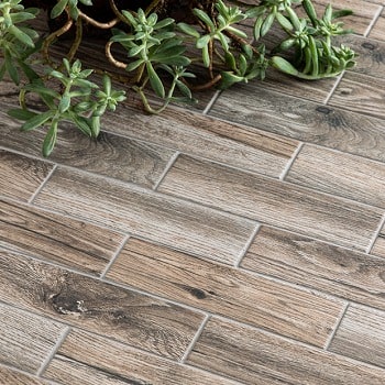 店舗 床タイル ウッドグレイン